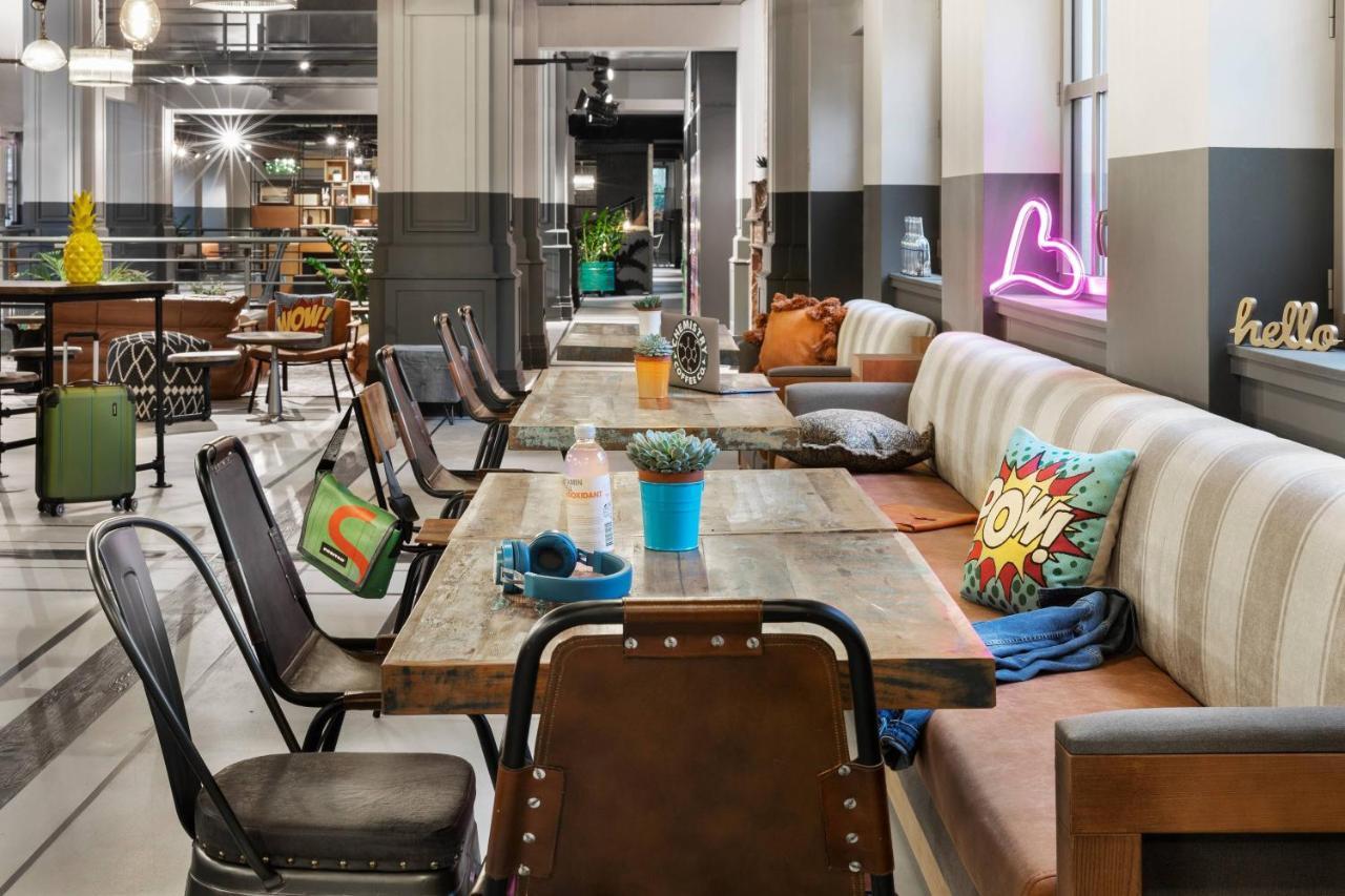 Moxy Lille City Экстерьер фото