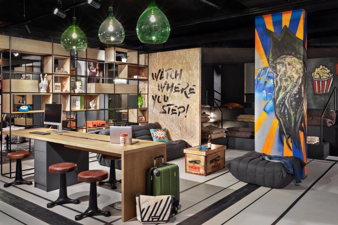 Moxy Lille City Экстерьер фото